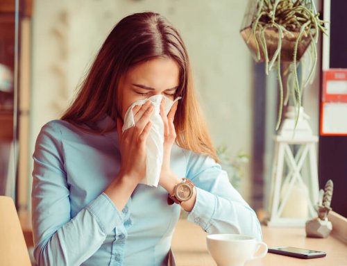 ¿Por qué tengo congestión nasal por las mañanas?