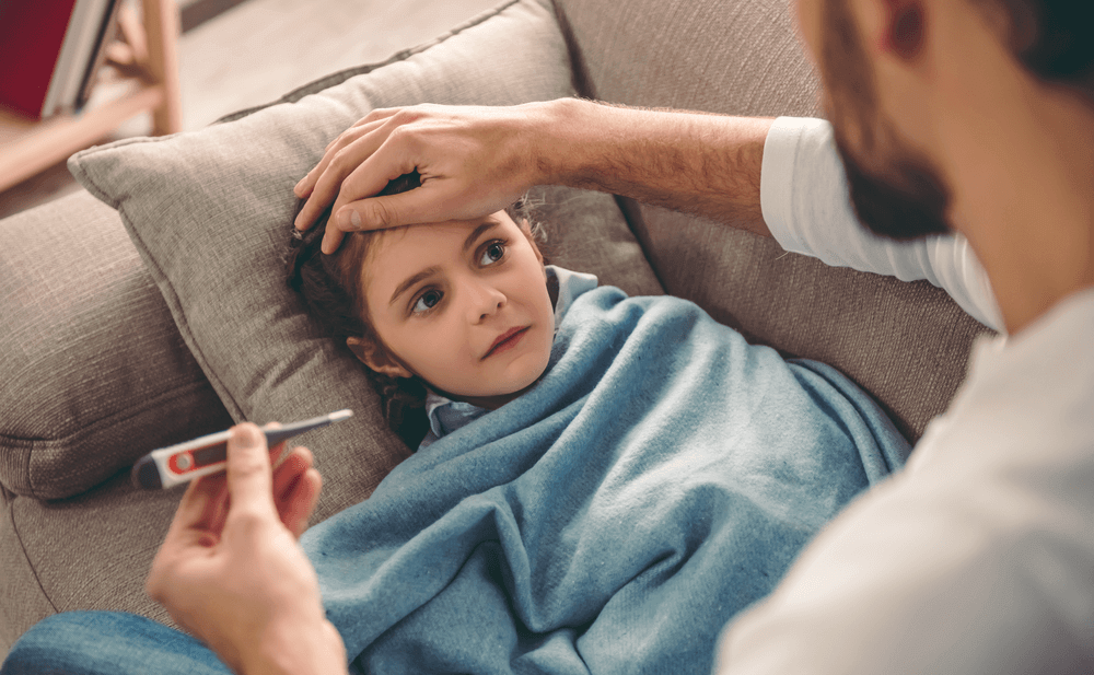 cómo bajar la fiebre en niños